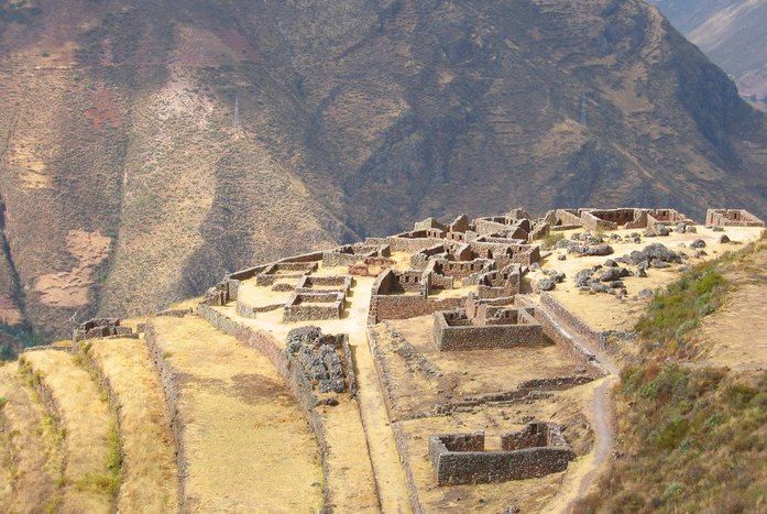 Both cyclists and non-cyclists will  explore the Pisac ruin