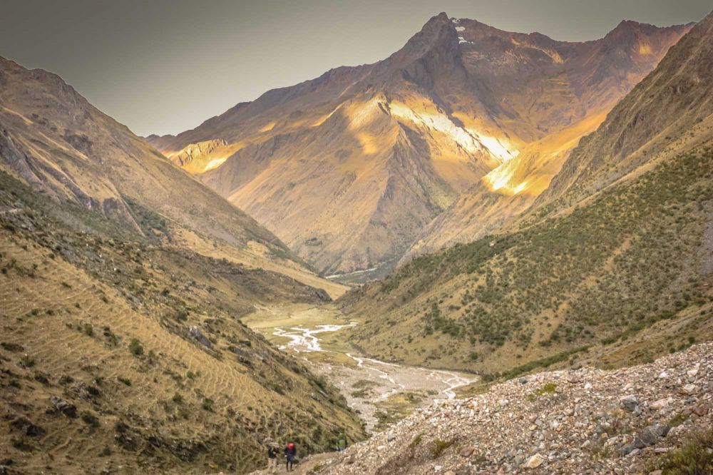 Hike down the Santa Teresa river and out to the high jungle