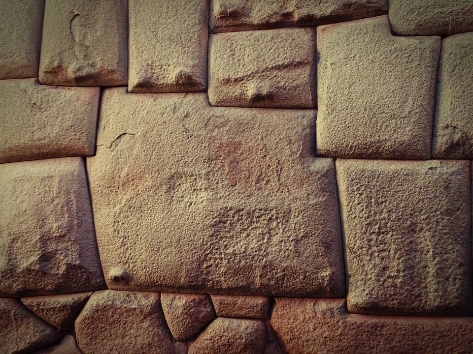 12 angle Inca stone